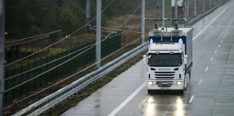 грузовик с пантографом